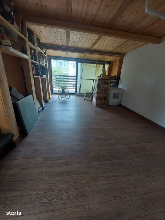 Vanzare apartament in vila, zona micro 9 - Targoviste