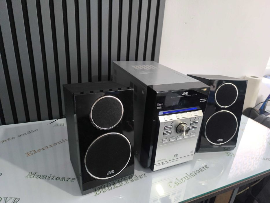 Sistem Micro Component JVC UX-G70 - 5-Disc DVD, FMAM, Boxe -Funcțional