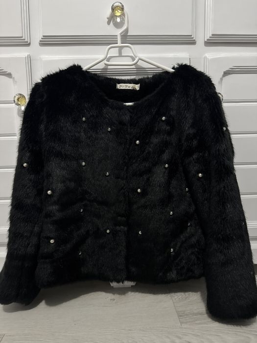 Blanita , marimea S , purtata de cateva ori