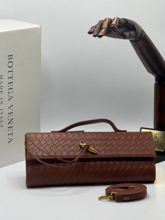 Geanta Bottega noua !!! Dimensiuni 30/12 !!!