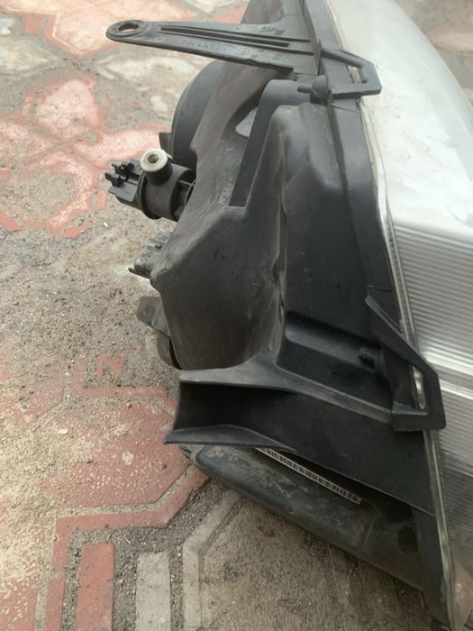 Фара левая Рено Дастер