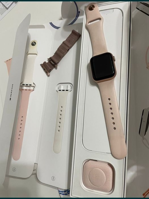 Iphone 14 128 гб + watch 4 (40мм)