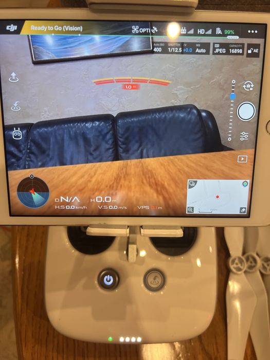 Дрон DJI Phantom 4