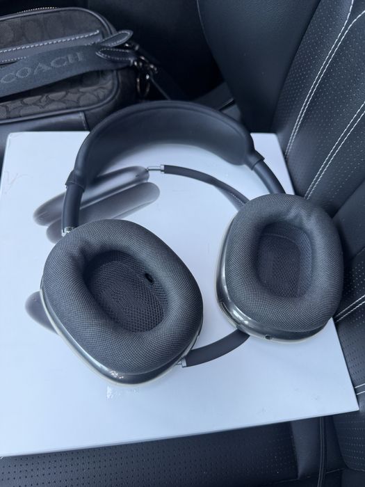 Apple AirPods Max