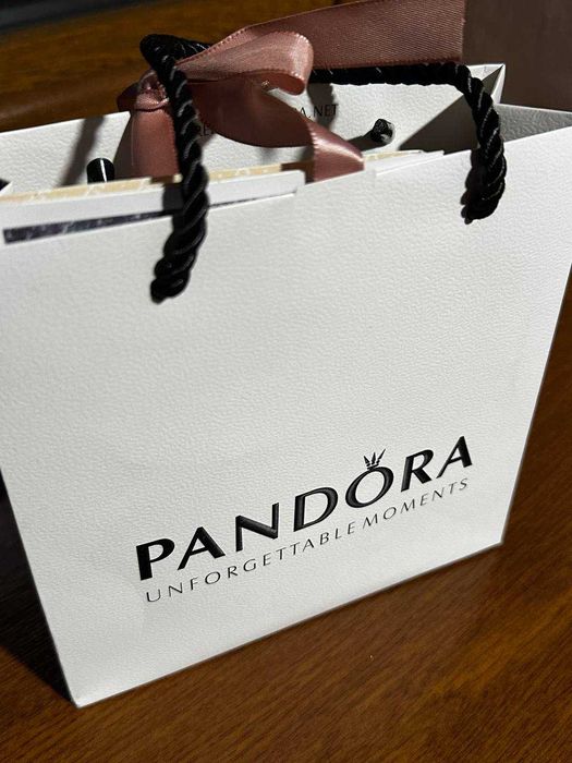 Браслет с сияющей застёжкой в форме сердца PANDORA