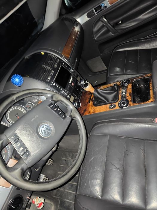 Фолксваген Таурег На части ръчка 2,5 дизел