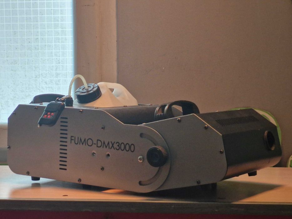Дым-машина FUMO-DMX3000 — как новая