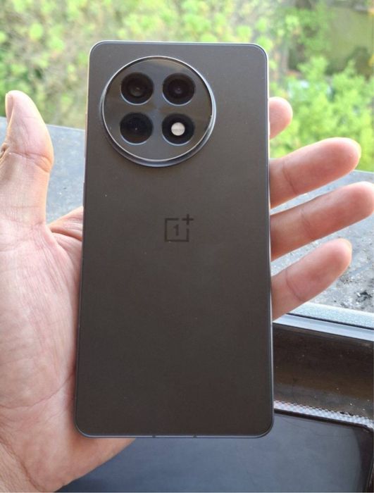 OnePlus Ace 5   12/256GB  Qora