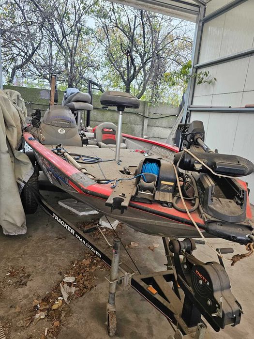 Bass Tracker xxl - utilizat