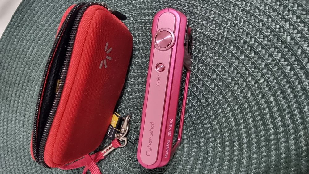 Cameră digitală Sony DSC-W810  ,superb,20,1 mp ,ideal cadouri deos