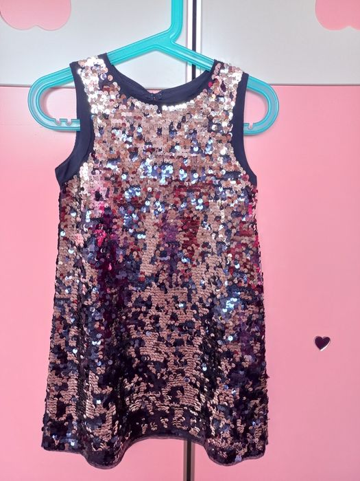 Роклички 110-128