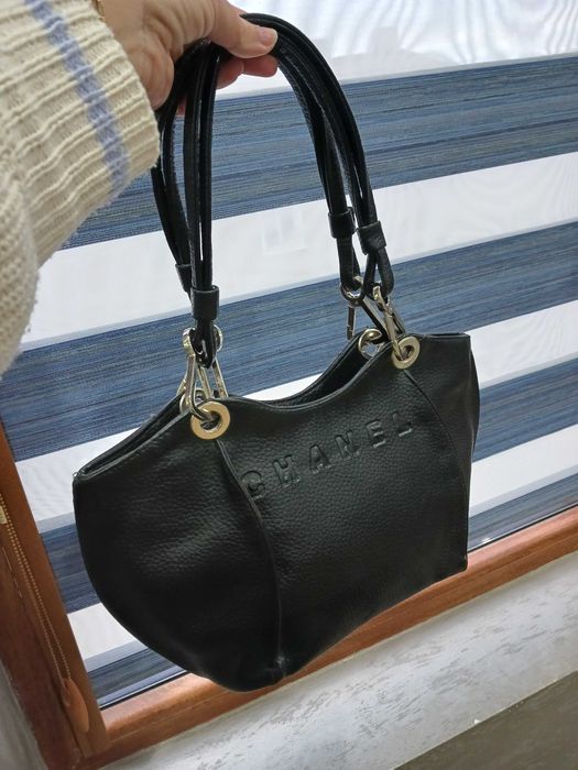 Кажена дамска чанта на Chanel