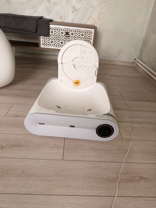 Litiera automata pentru pisici