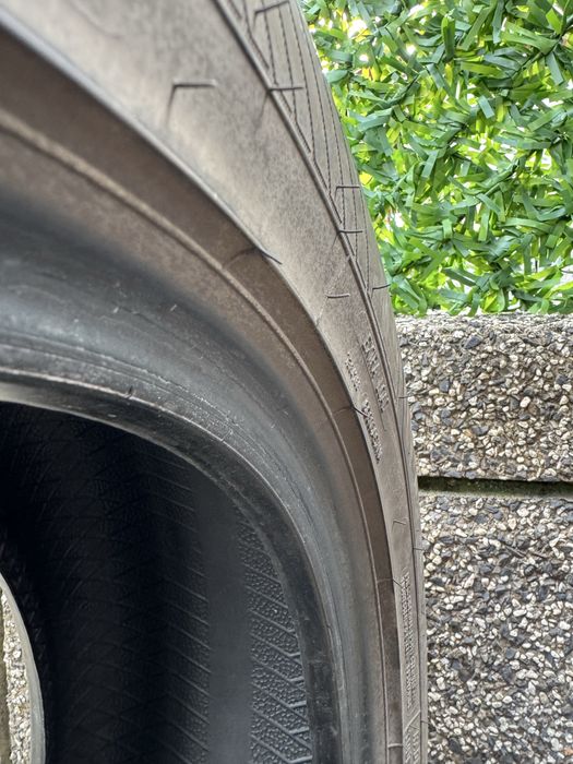 Автомобилни гуми 225 50 17 Goodyear