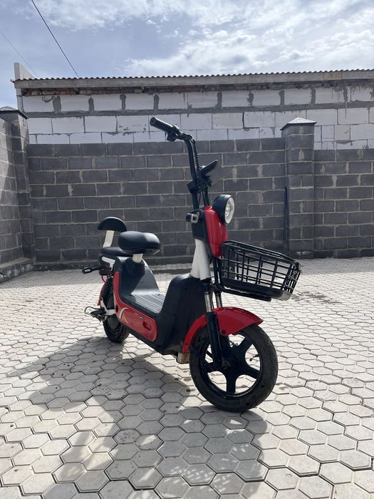 Электро скутер красный