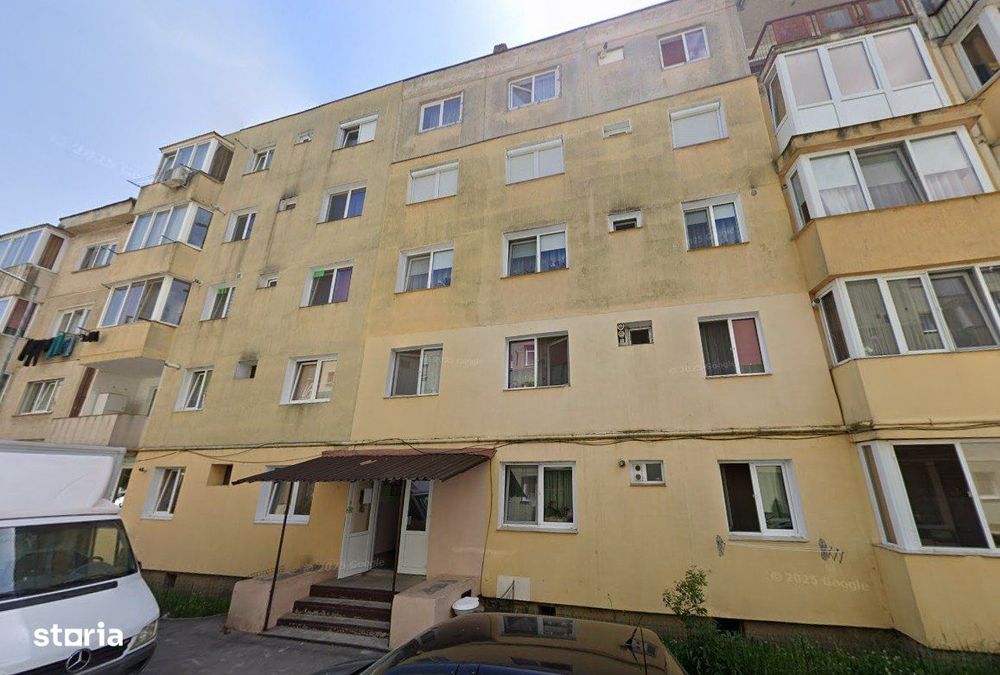Feldioara - strada Brazilor, Apartament cu 2 camere decomandat - 52 mp