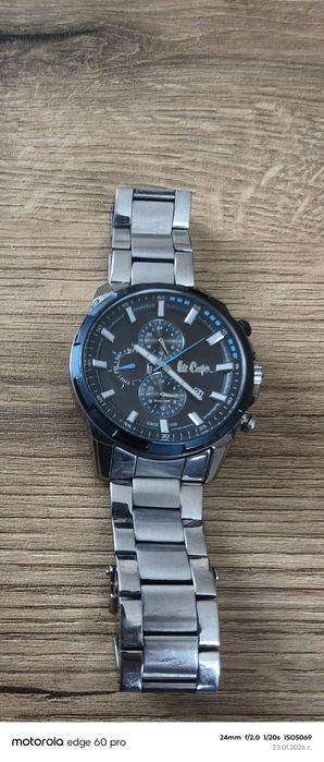 Продавам мъжки часовник