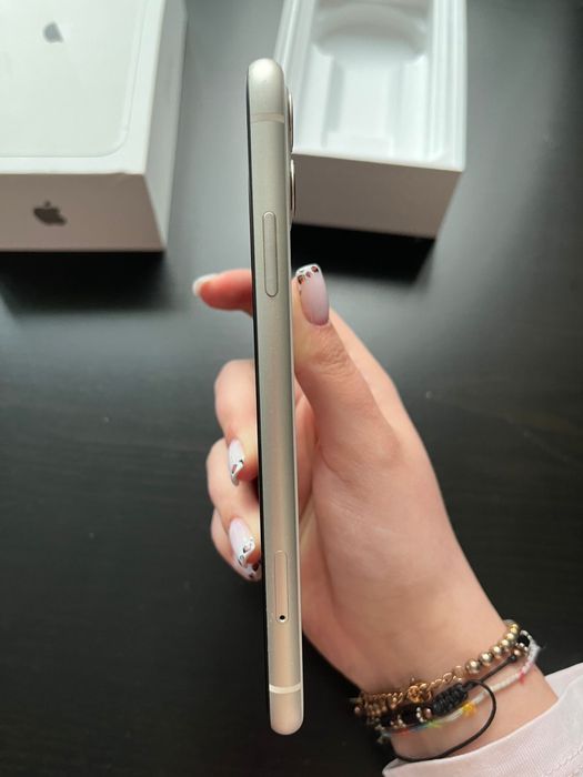 Iphone 11 White 64Gb