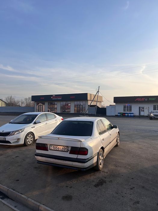 Ниссан примера белый