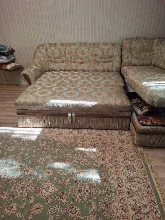 Продам угловой диван