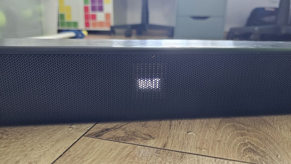 Soundbar Samsung 2.0. Cu Bass integrat.
