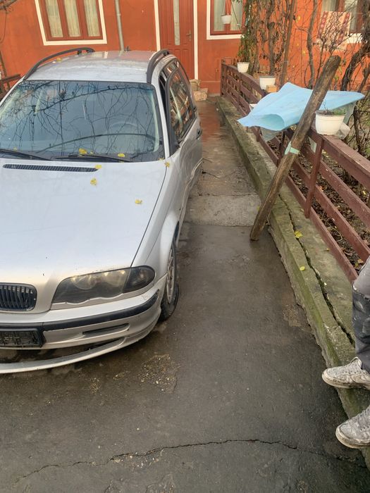 Vand bmw e46 pentru piese