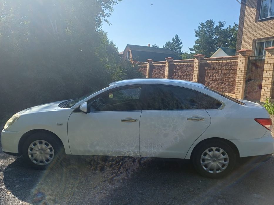 Nissan Almera 2014 1.6 л