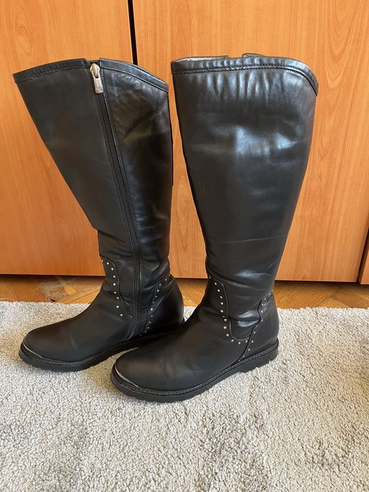 Боти и ботуши.