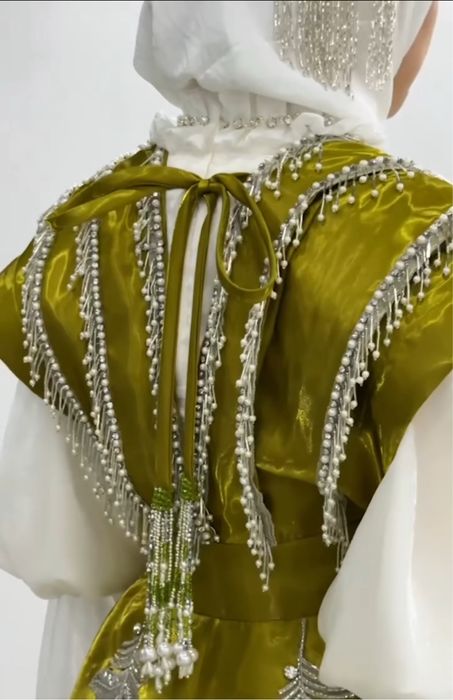 Ansambl  kamplekt + diadema sharf