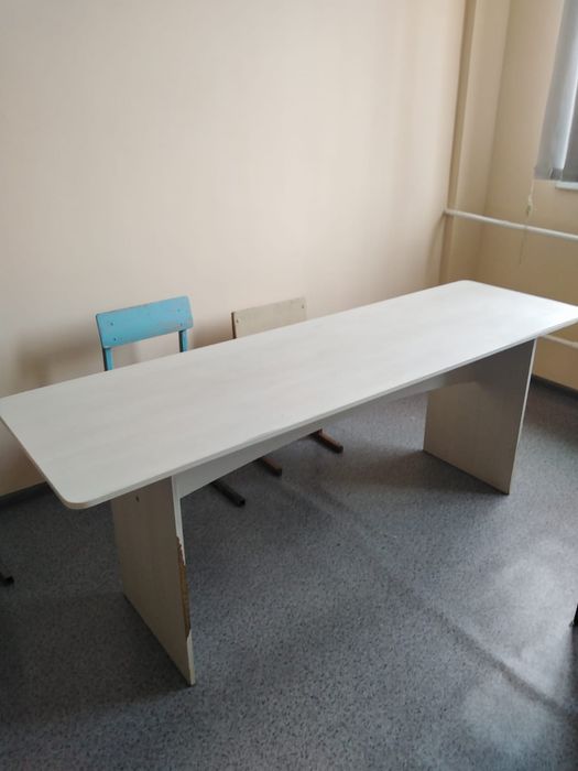 Столы,табуретки,полка,поддон.