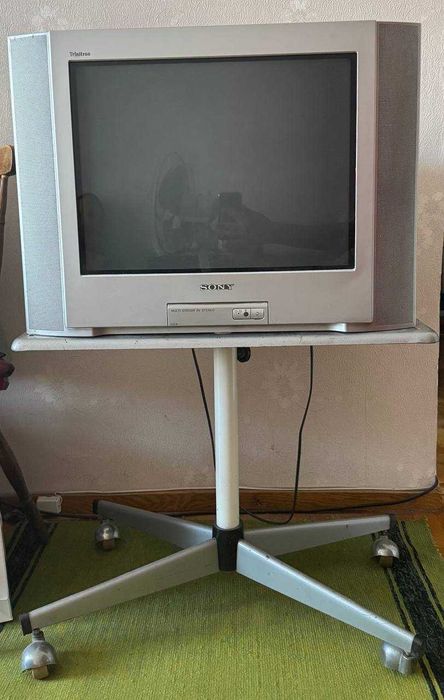 Sony Trinitron Color Tv