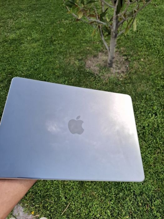 Macbook air m2 ideal