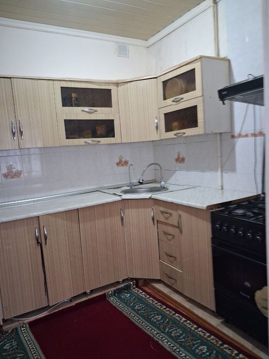 Продается квартира в чирчике 8 мкр.