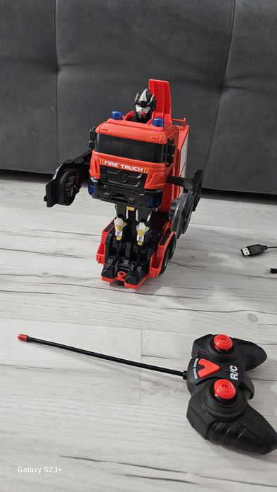 Машина пожарная детская