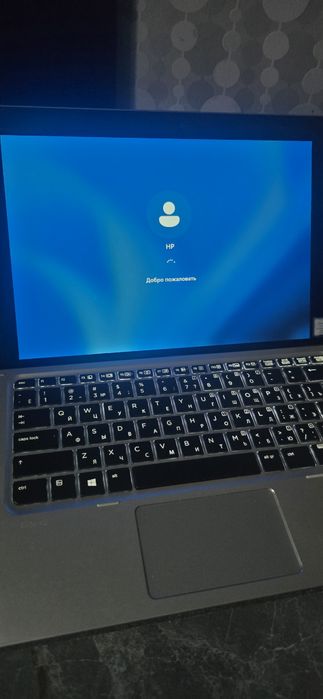 Ноутбук HP Core M5 8GB