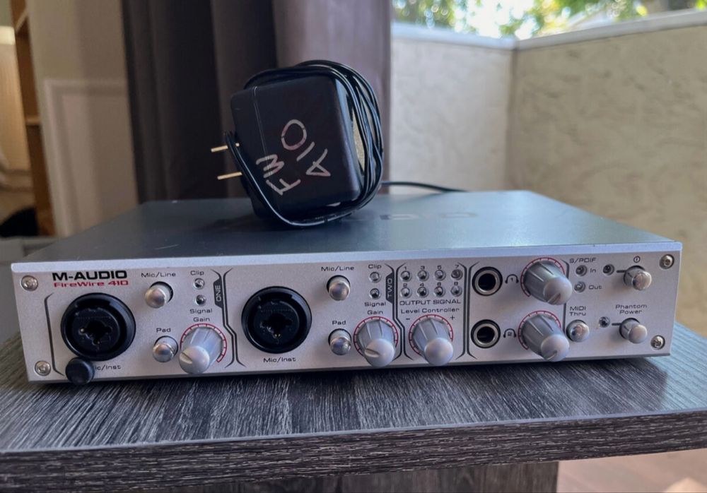 M-audio zvukavoy karta sotiladi