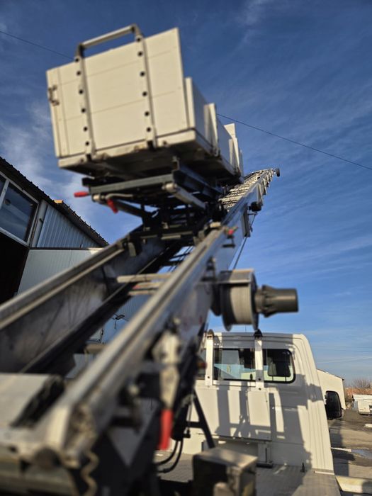 Lift mobil de inchiriat