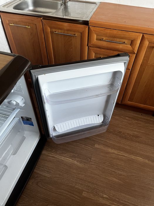 Холодильник indesit