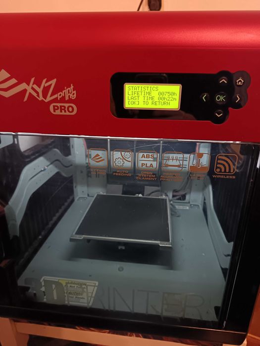 3D принтер DaVinci XYZ Printing pro с лазерно гравиране