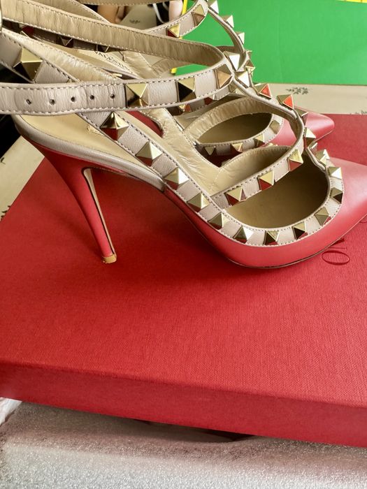 Официални обувки VALENTINO