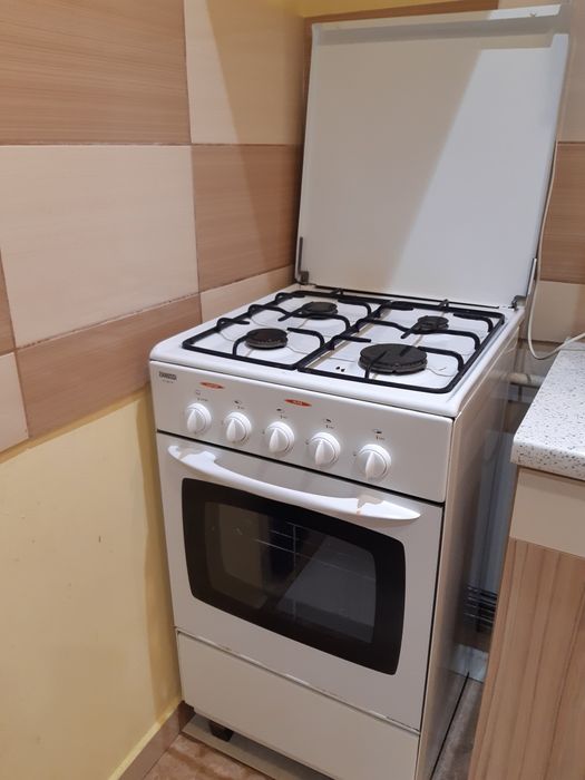 De vânzare aragaz Zanussi