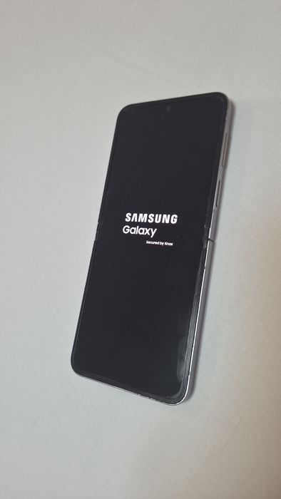 Samsung Galaxy Z Flip 6