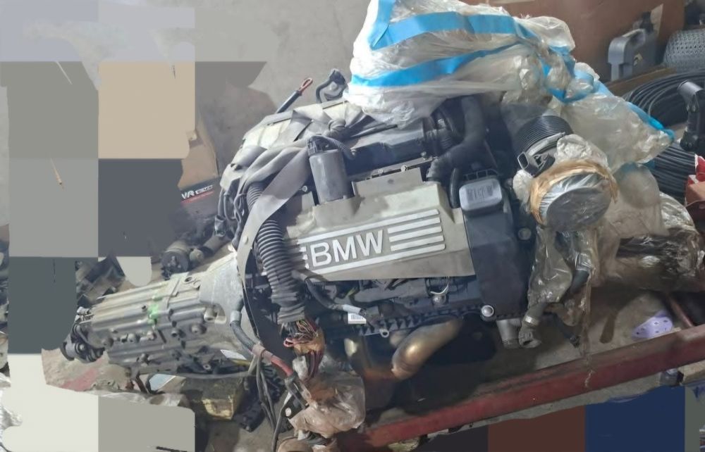 Cutie manuala V8  BMW și motor N62 B44I SWAP COMPLECT