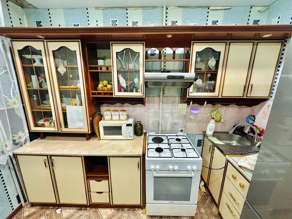 Продам кухонный гарнитур