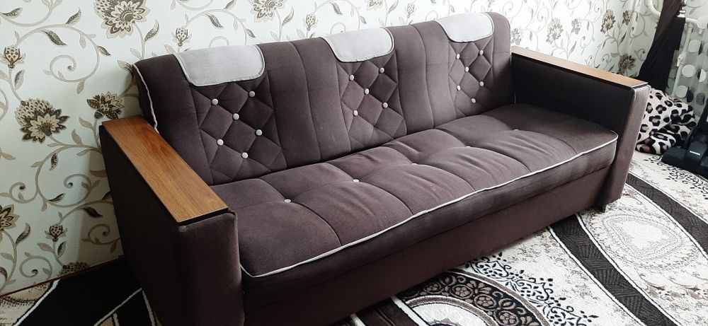 Divan baquvvat sotiladi
