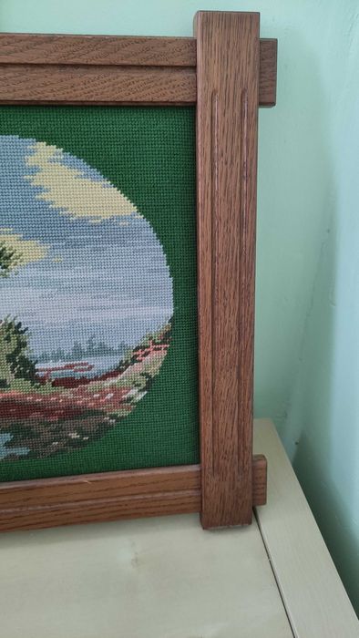 Гоблен в дървена рамка вълнени конци