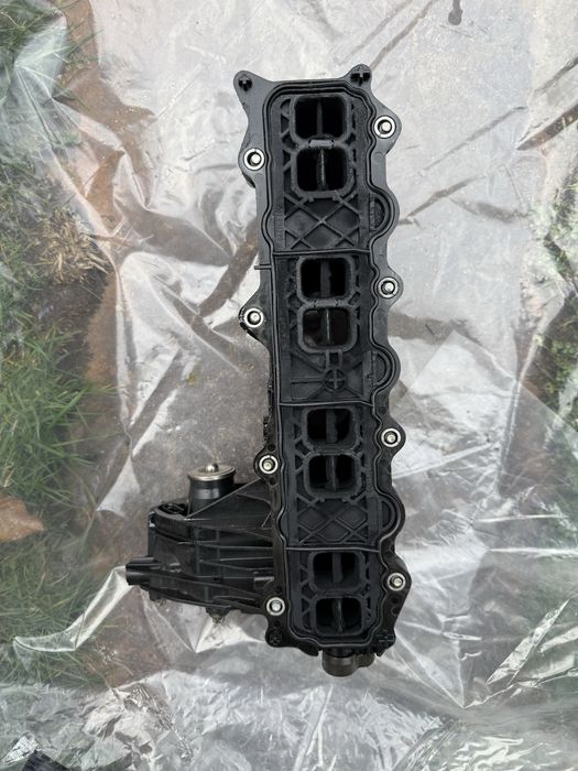 Всмукателен колектор - Mercedes (651)