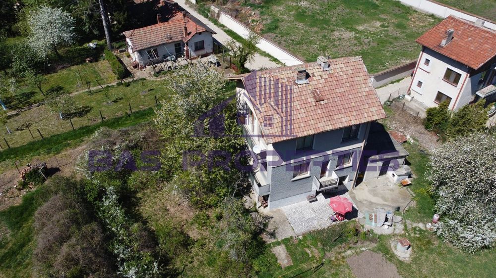 Продава се Къща в с. Хераково, Област София-област - 180 кв.м за 1384 €/кв.м - Снимка #3