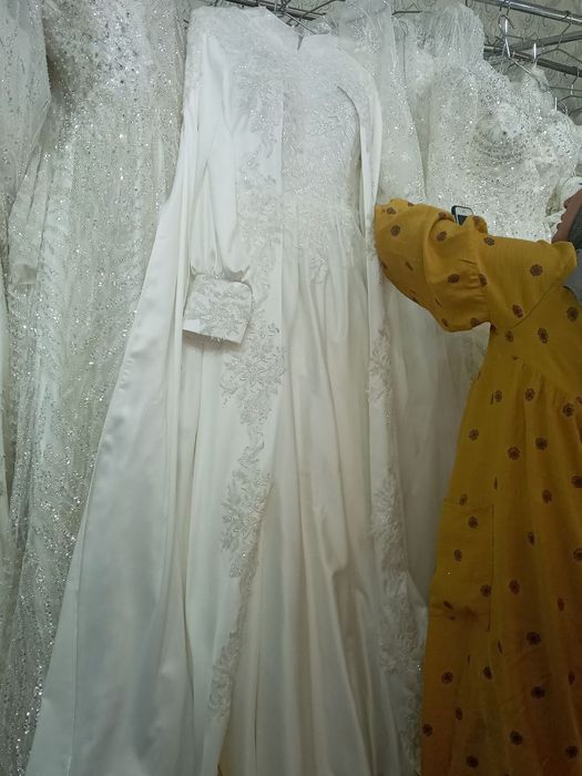 Kelin koylak abayali nejniy still diadema sariy qoshib beriladi