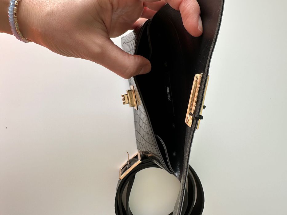 Дамска чанта за кръст Answear